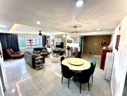 Blk 402 Bukit Batok West Avenue 7 (Bukit Batok), HDB Executive #557928921